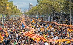 El Passeig de Gràcia un altre cop ple a vessar